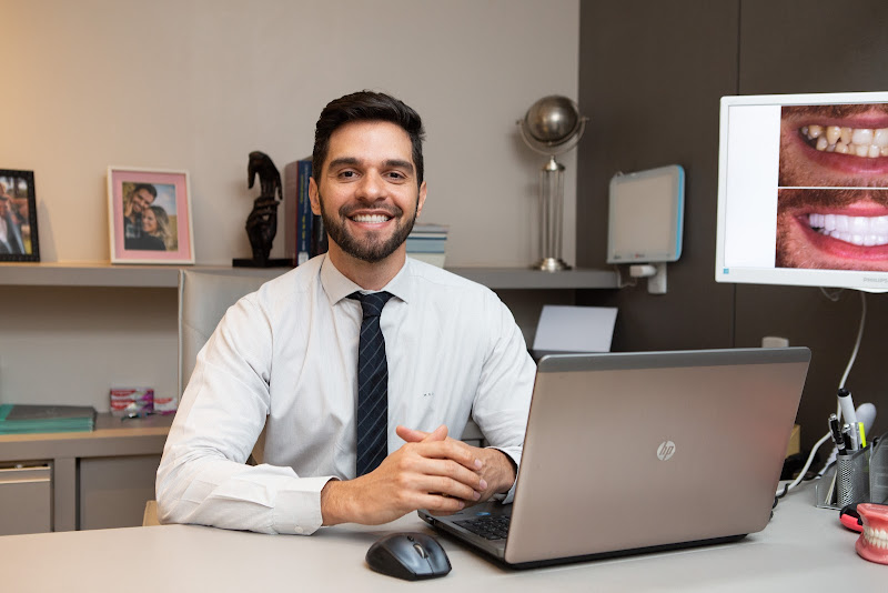 Foto de Dr. Murilo Moura Oliveira, Dentista