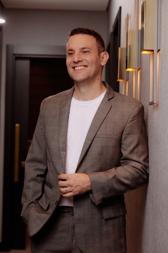 Foto 2 de Dr. Nédio Atolini Jr | Otorrino | Passo Fundo - RS