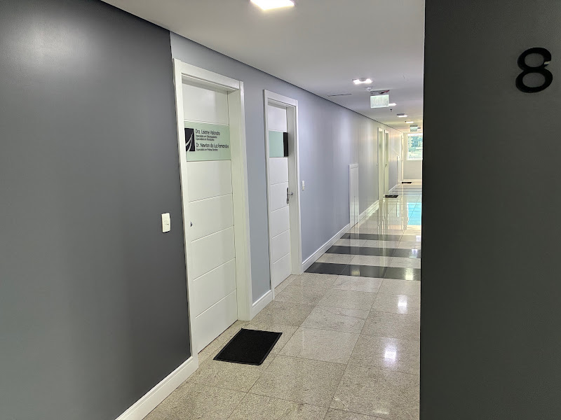 Foto 2 de Dr Newton da Luz