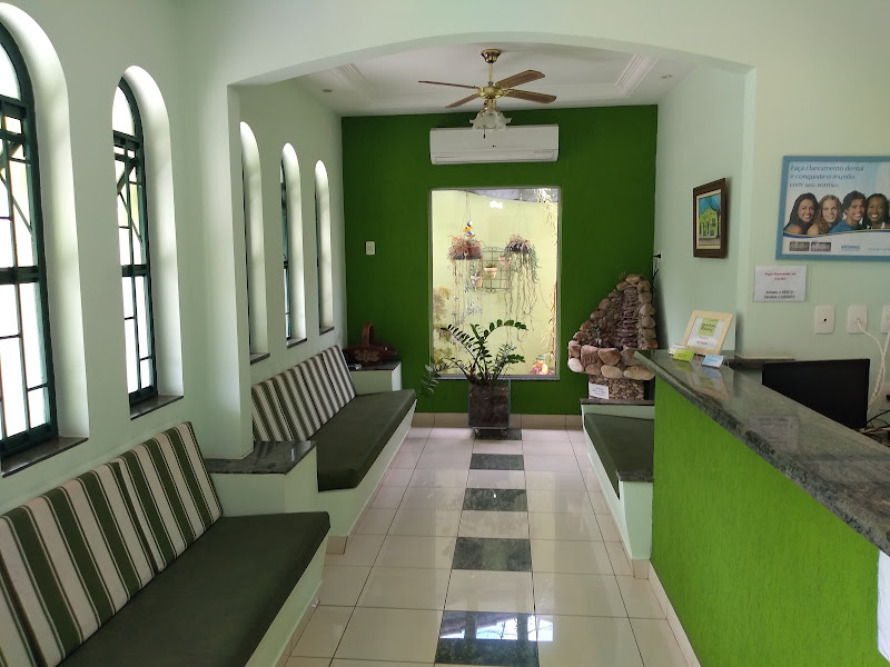 Foto 3 de Dr. Newton Rodrigues Ribeiro Júnior e Dr. Newton Rodrigues Ribeiro Neto - Odontologia Ribeiro