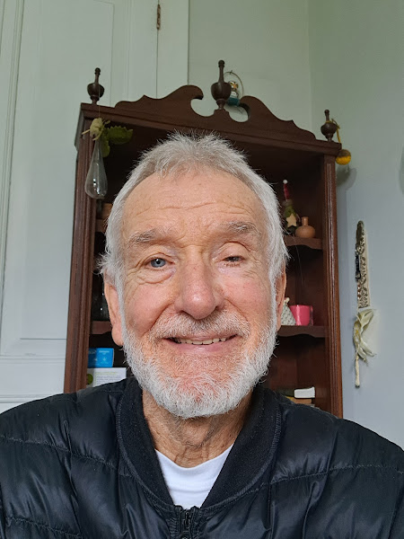 Foto 2 de Dr. Ney Loureiro Filho - Estética Oral, Implantes, Próteses e Alinhadores Invisíveis em Petrópolis - RJ