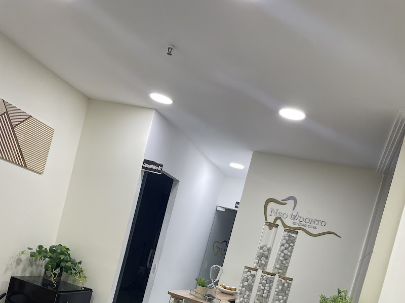 Foto 5 de Dr. Ney Loureiro Filho - Estética Oral, Implantes, Próteses e Alinhadores Invisíveis em Petrópolis - RJ