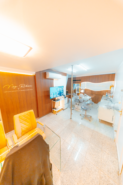 Foto 2 de Dr. Ney Robson – Dentista | Implantes, Próteses e Lentes
