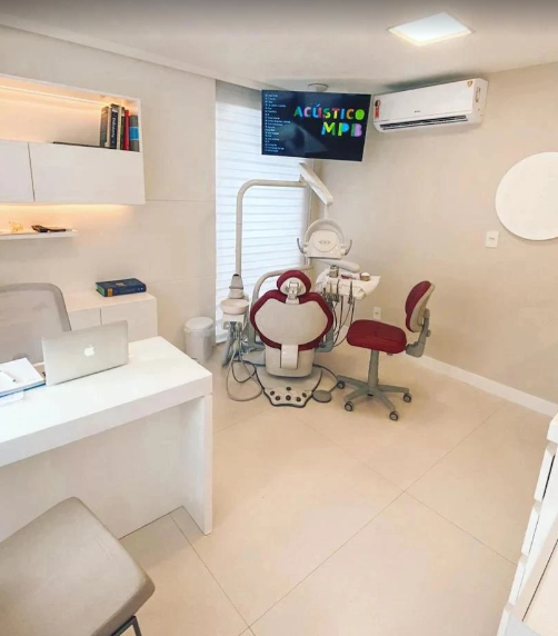 Foto 3 de Dr. Nicolas Nicchio - Implantes e Próteses