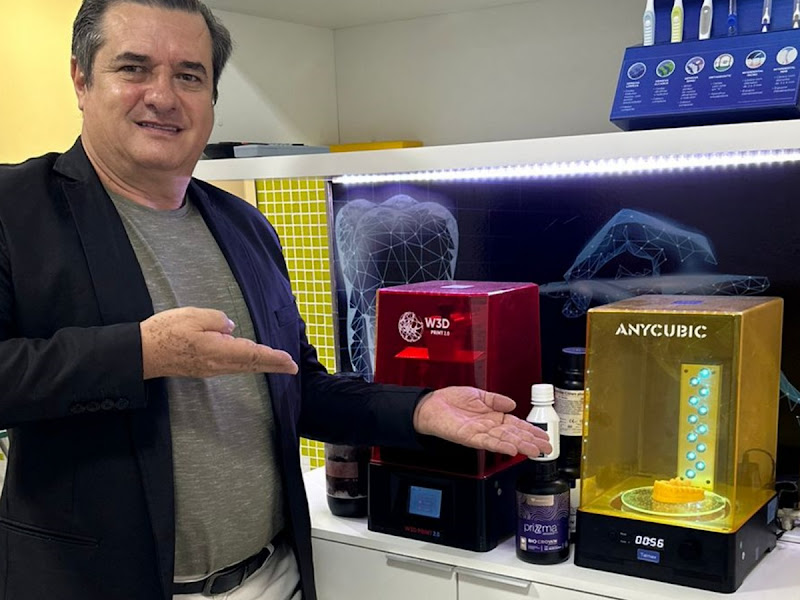 Foto de Dr Nilson Tolazzi Odontologia Digital