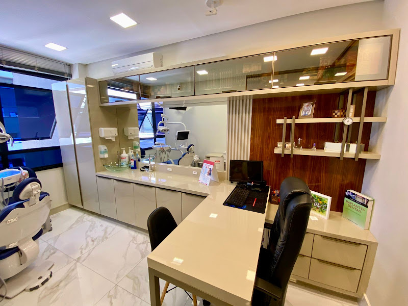 Foto 3 de Dr. Nizar Izat El Tawil / Odontologia