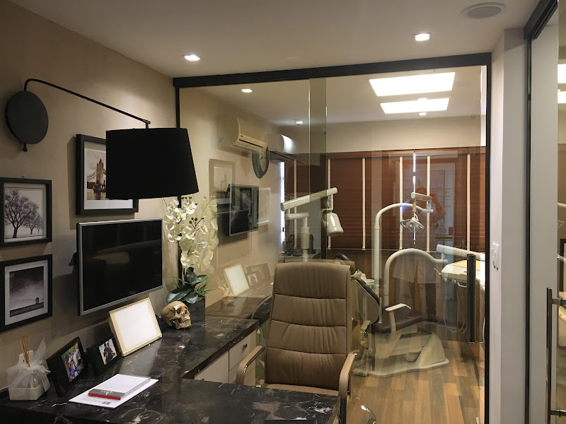 Foto 3 de Dr Olavo Neto - Cirurgia Buco-Maxilo-Facial - Bucomaxilo