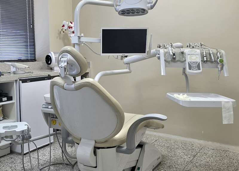 Foto 2 de Dr. Olavo Reabilitação Oral e Implantes