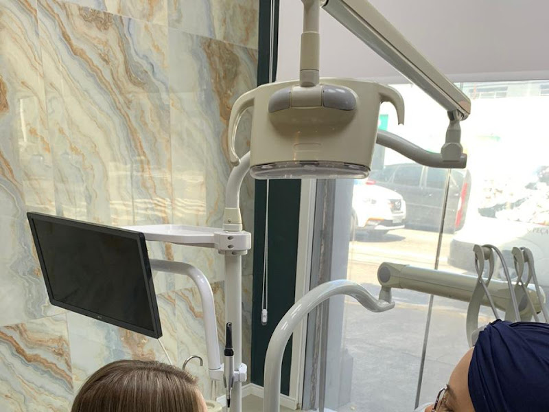 Foto 8 de Dr. Pablo Sandoval Dentista 24 horas