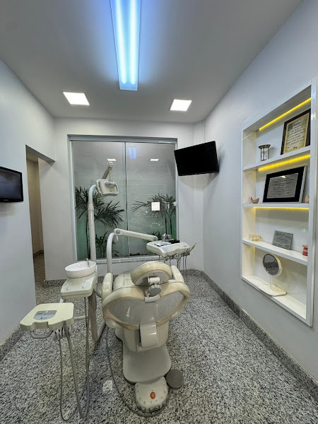 Foto 2 de Dr Patrick Bittencourt e Costa | Cirurgião dentista | Implantes dentários | Próteses
