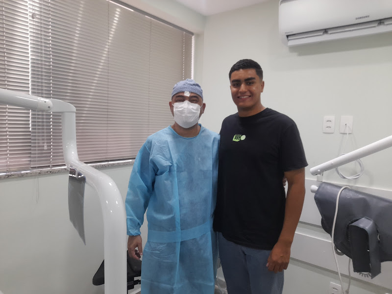 Foto 3 de Dr. Paulo Coelho | Implantes Dentários em Jundiaí