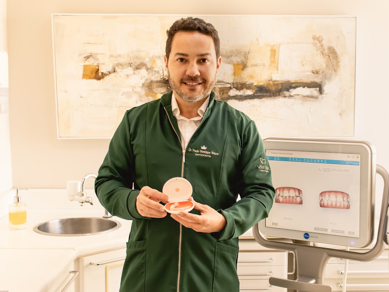 Foto de Dr. Paulo Henrique Souza | Invisalign | Vivera Odonto | Aparelhos | Dentista em Juiz de Fora