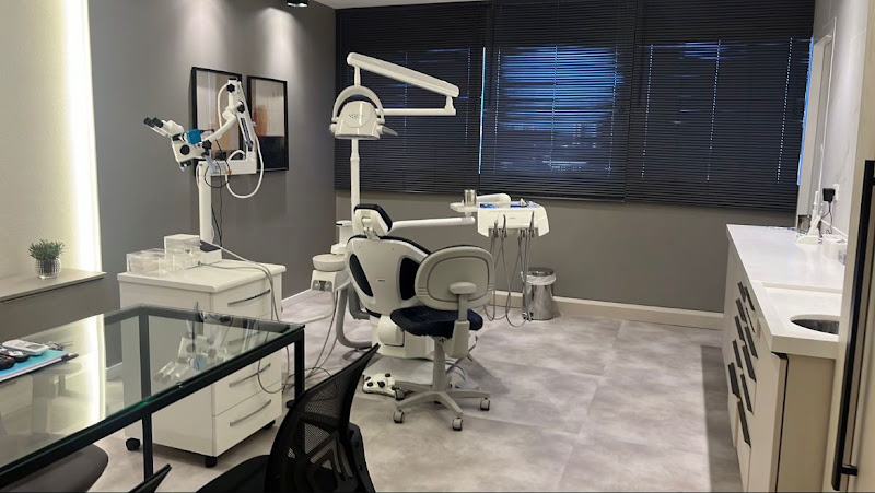Foto 3 de Dr Paulo Sartori Filho - Endodontista