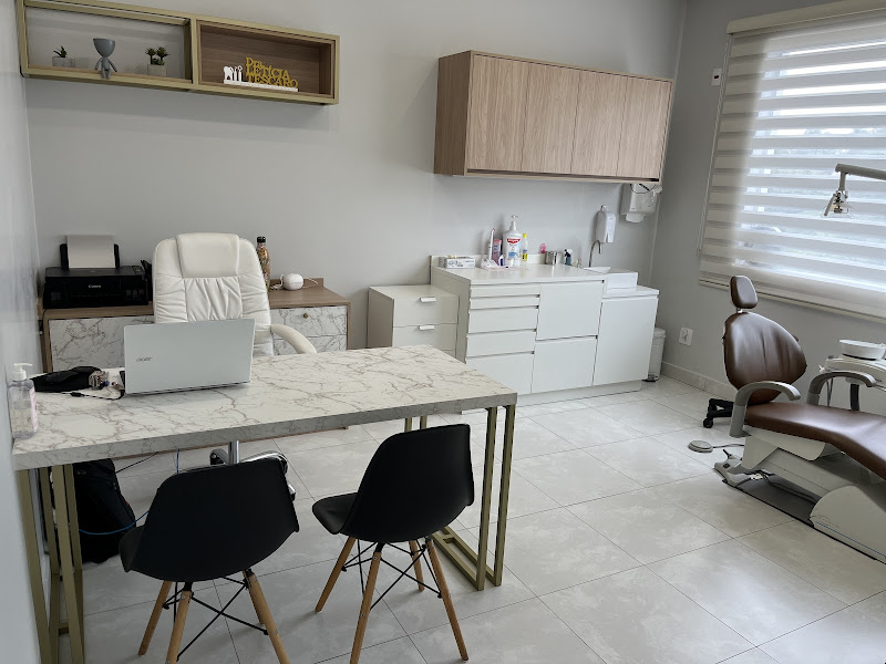 Foto 3 de Dr. Paulo Tescaro Junior - Estética, Implante e Prótese