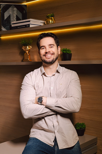 Foto 2 de Dr. Pedro Agostini Gonçalves - Cirurgião Dentista em Teófilo Otoni - MG