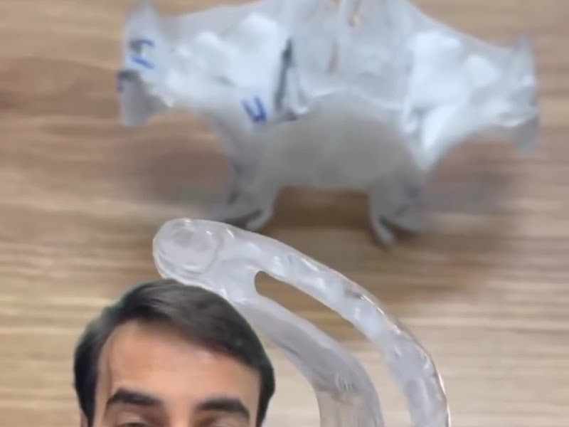 Foto de Dr. Pedro Arantes IMPLANTES DENTÁRIOS
