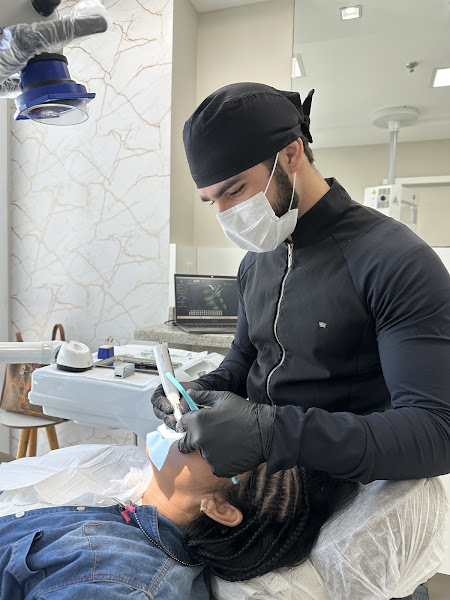 Foto 2 de Dr. Pedro F Pelanda (Endodontia)