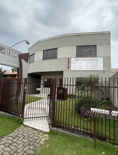 Foto 2 de Dr. Pedro Linares e Dra. Ana Sarti (Clínica Odontológica ISBI).