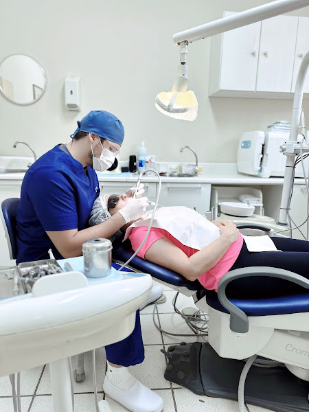 Foto 3 de Dr. Pedro Pinheiro – Dentista 24h Urgências