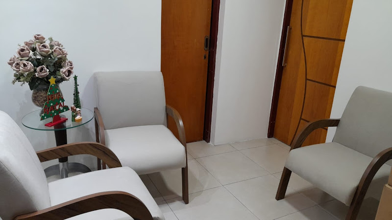 Foto 2 de Dr Perboyre Quinderé Jr