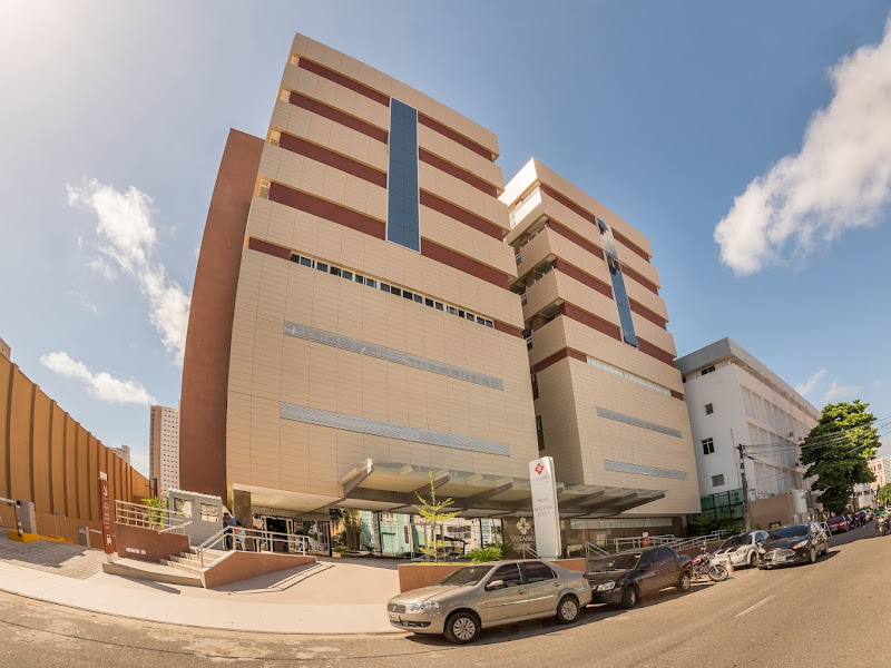 Foto 7 de Dr. Radamés B. Melo - Cirurgião e Traumatologista Bucomaxilofacial - Ortognática - Implantes Dentários