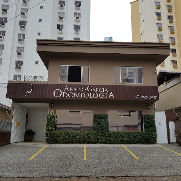 Foto 2 de Dr. Rafael Garcia | BioVeritatis | Clínica Odontológica Integrativa | Balneário Camboriú