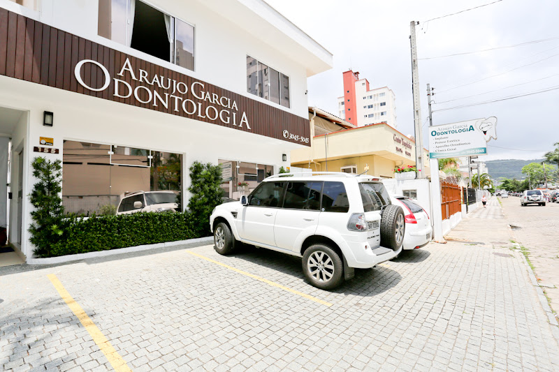 Foto 3 de Dr. Rafael Garcia | BioVeritatis | Clínica Odontológica Integrativa | Balneário Camboriú