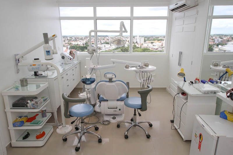 Foto 2 de Dr. Rafael Martins | Clínica Odontológica | Reabilitação Oral | Campos dos Goytacazes RJ