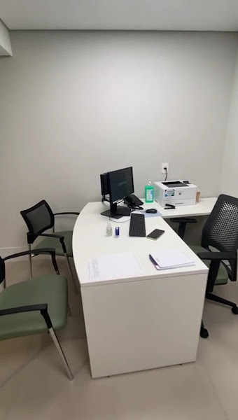 Foto 3 de Dr. Rafael Meira Pimentel - Bucomaxilo Adulto E Pediátrico / Clínica da Dor / DTM / Estomatologia / Ortognática