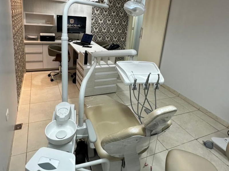 Foto de Dr. Rafael Morales – Dentista | CHEGA DE DOR DE DENTE | Urgência 24 h - SINOP