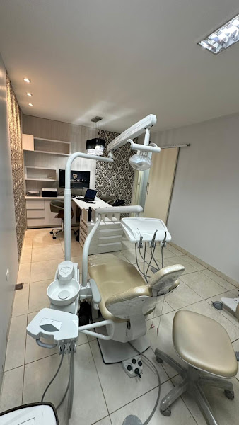 Foto 2 de Dr. Rafael Morales – Dentista | CHEGA DE DOR DE DENTE | Urgência 24 h - SINOP