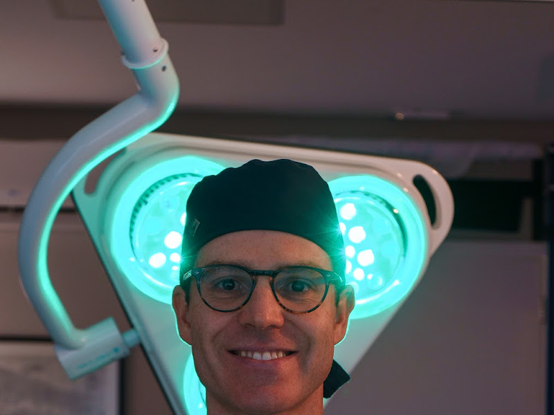 Foto de Dr Rafael Rosa - Cirurgia Estética e Reabilitação Maxilo Facial