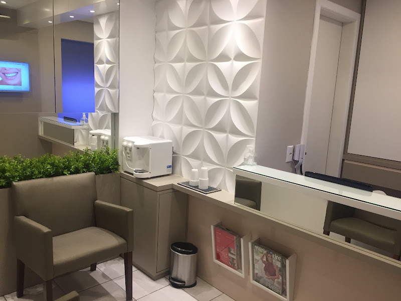 Foto 2 de Dr. Regina Bruhn de Castro - Dentista