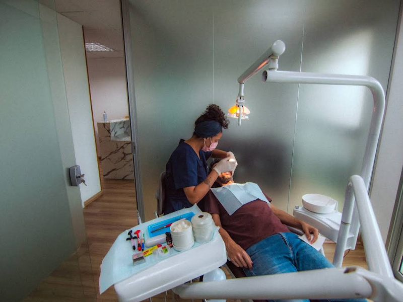 Foto 6 de Dr. Reginaldo Tateigi Dentista