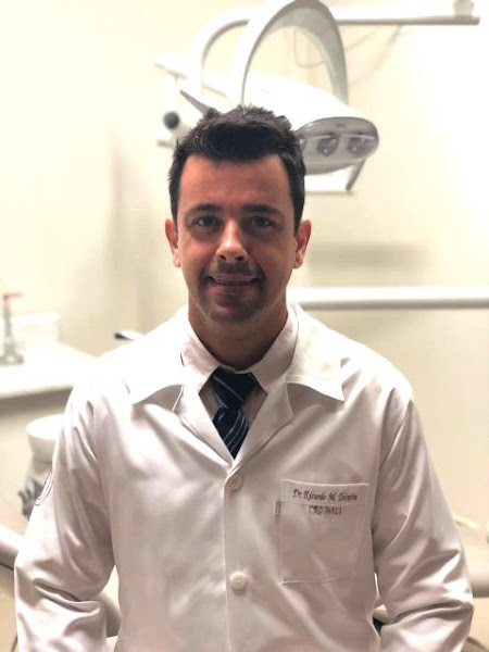 Foto 2 de Dr. Ricardo Mena Teixeira CROSP 76812