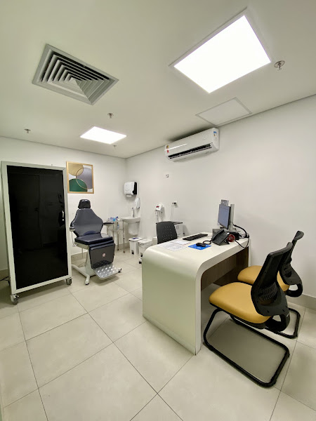 Foto 3 de Dr. Riedel Frota - Cirurgia Bucomaxilofacial e Implantes