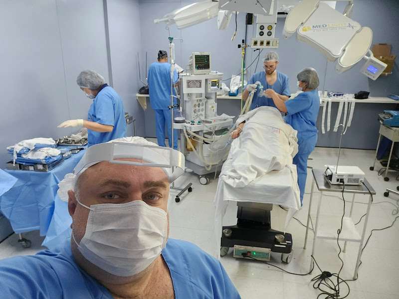 Foto 2 de Dr. Roberto Cavalcanti