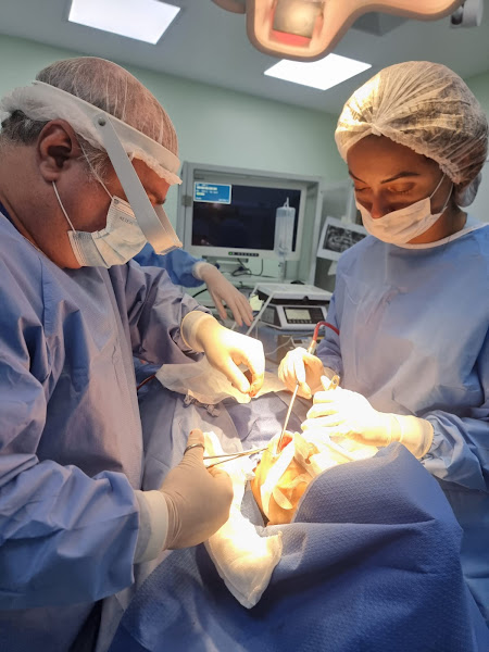 Foto 3 de Dr. Roberto Cavalcanti