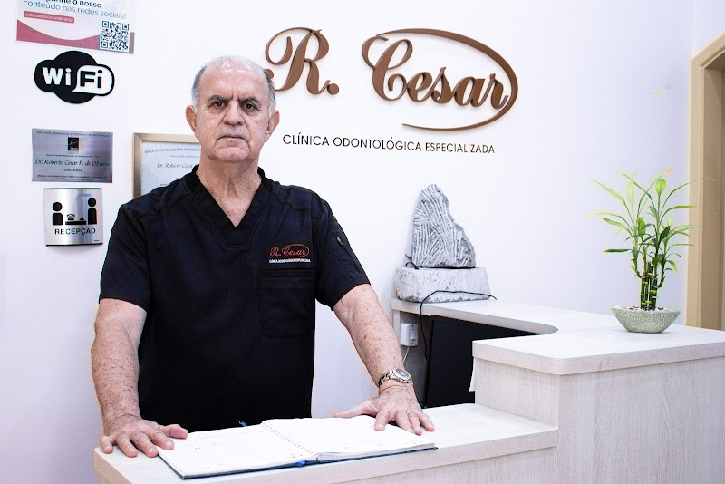 Foto 2 de Dr. Roberto Cesar