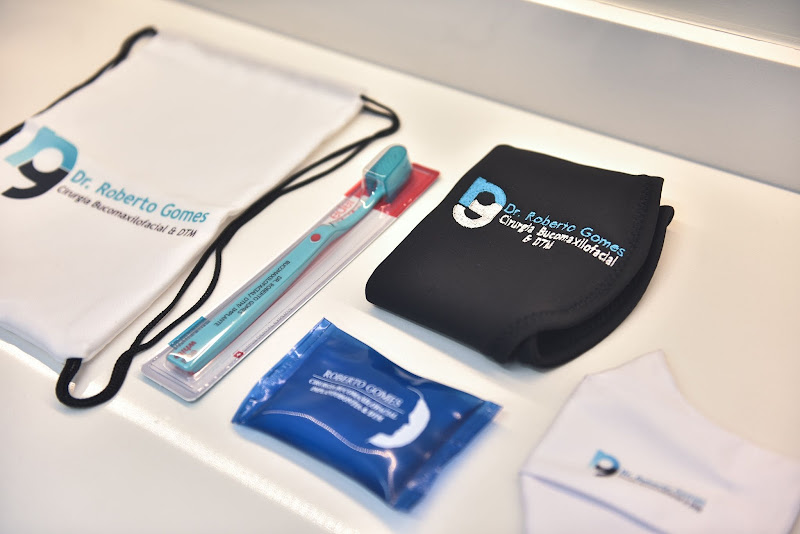 Foto 3 de Dr. Roberto Gomes - cirurgião Bucomaxilofacial