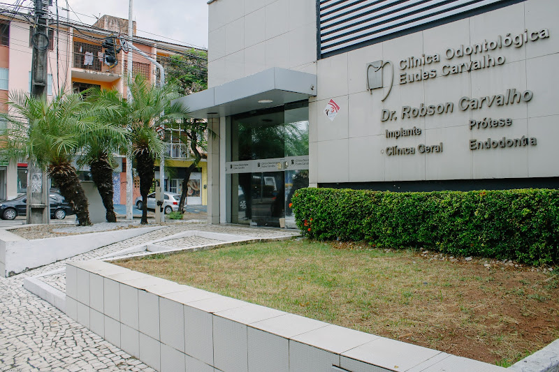 Foto 2 de Dr. Robson Carvalho