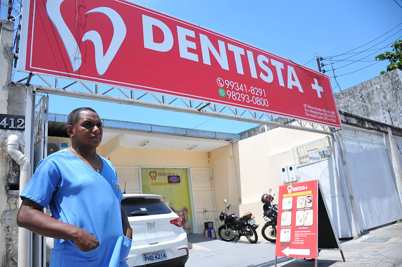 Foto 3 de Dr Robson Mendes