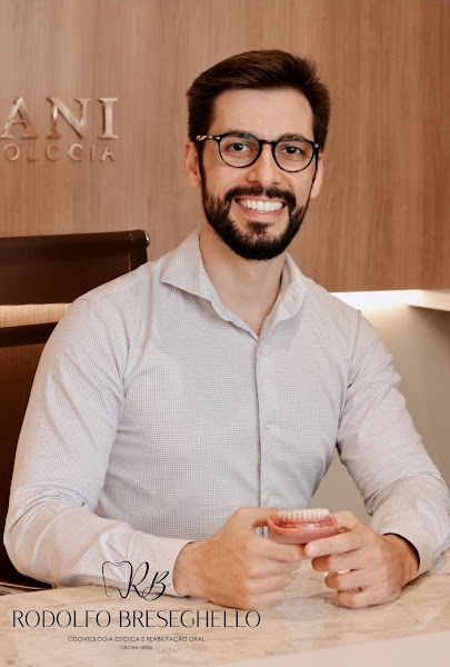 Foto 2 de Dr. Rodolfo Breseghello | Reabilitação Oral & Estética