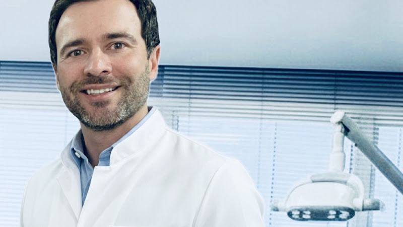 Foto 2 de Dr. Rodrigo Araújo Silveira