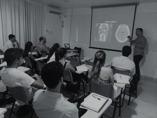 Foto 3 de Dr. Rodrigo Carvalho Pinto Coelho, Cirurgião buco-maxilo-facial