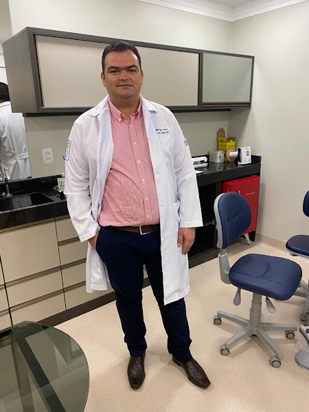 Foto 2 de Dr Rodrigo Lemos