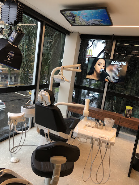 Foto 2 de Dr. Rodrigo Pohlmann - Estética Dental