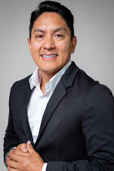 Foto 2 de Dr. Roger Hurtado Dentista Curitiba | Hurtado Dental Prîme