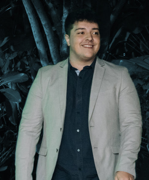 Foto 3 de Dr. Rogério Barboza Vaz - Lentes, facetas e implantes dentários