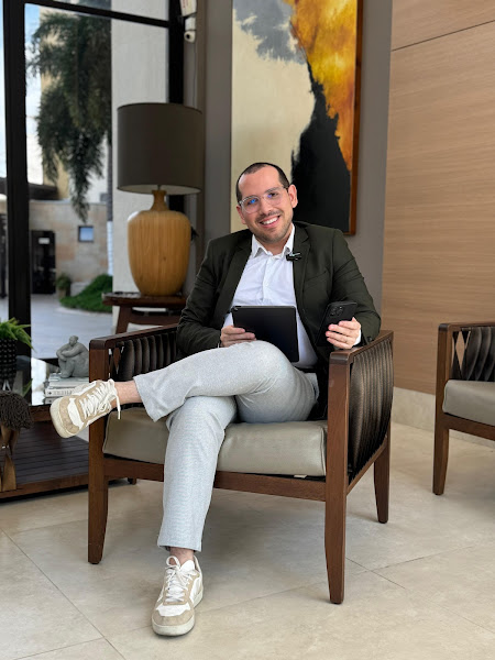 Foto 3 de Dr. Romero Gomes | Regeneração Orofacial